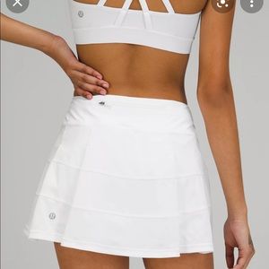 white lululemon tennis skirt size 6